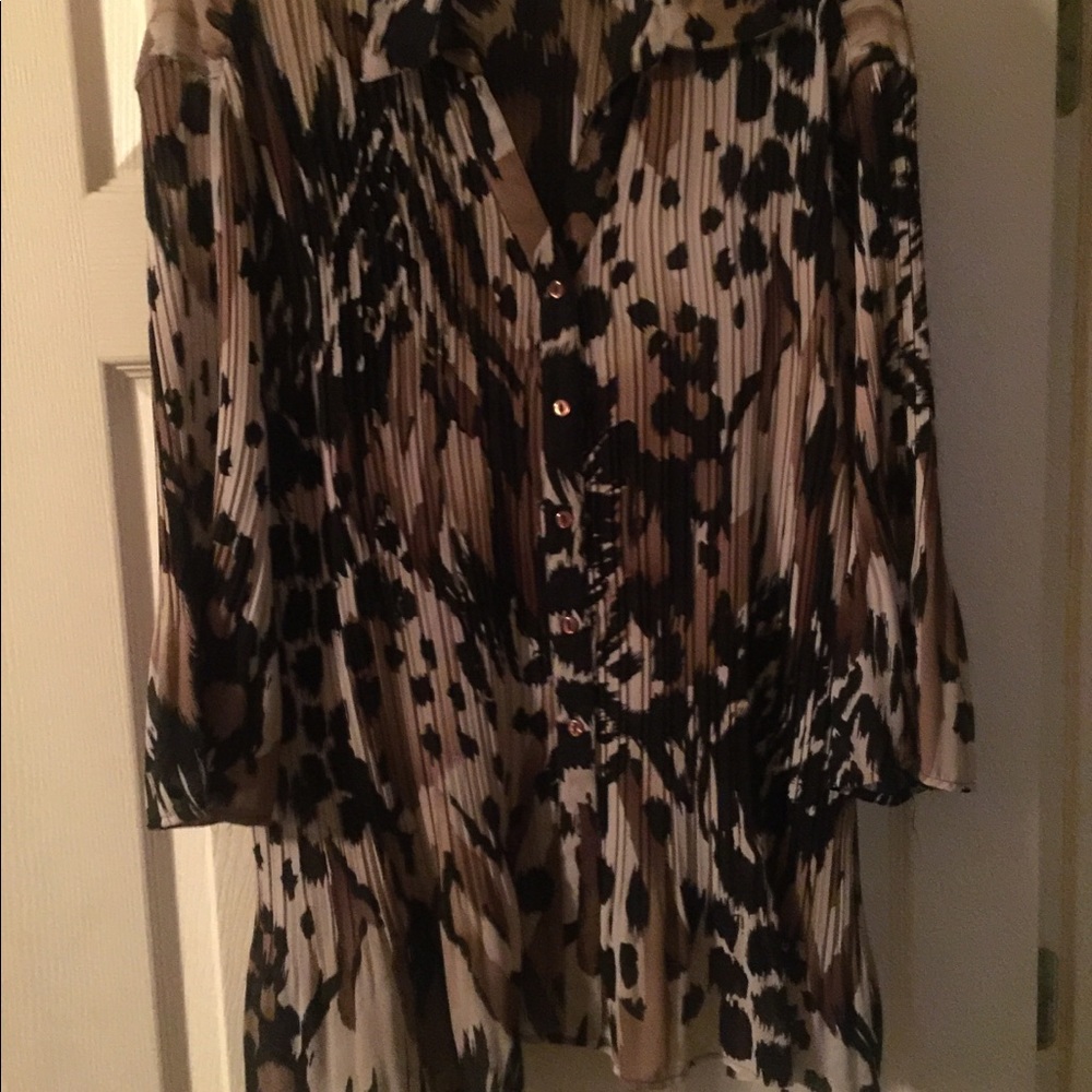Maggie Barnes blouse 1X